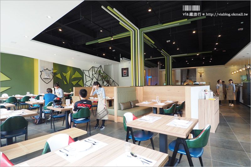 台中餐廳》卡索里拉義式餐廳(已永久停業)～空間挑高舒適、帶著森林風的餐廳新選擇！ @Via&#039;s旅行札記-旅遊美食部落格