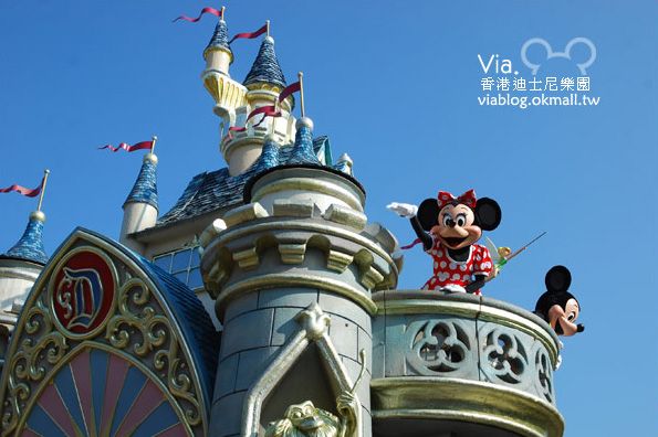 香港迪士尼》跟著via玩香港(3)～迪士尼卡通人物歡樂巡遊 @Via&#039;s旅行札記-旅遊美食部落格